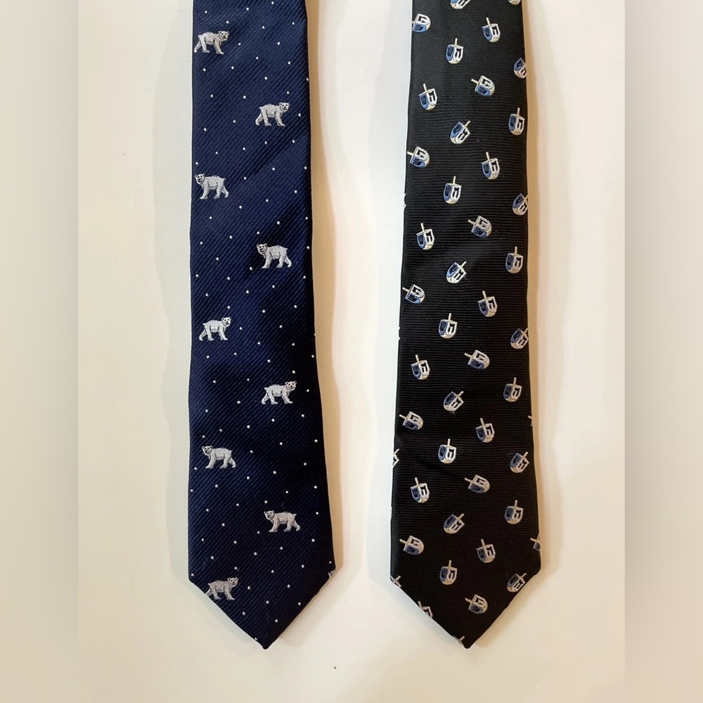 NWT YOUTH Nordstrom LOT OF 2 :100% Silk Zipper Neck Ties Polar Bears Shield